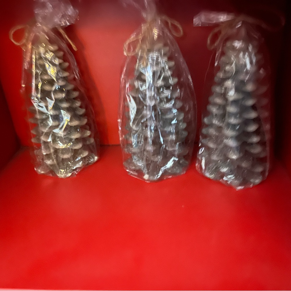 Christmas tree candles that are really and perfect for any gift.